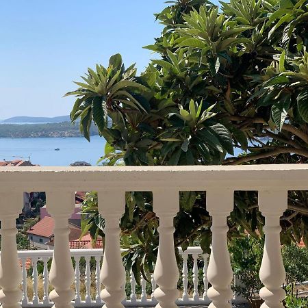 Maestral Suites شيبينيك المظهر الخارجي الصورة