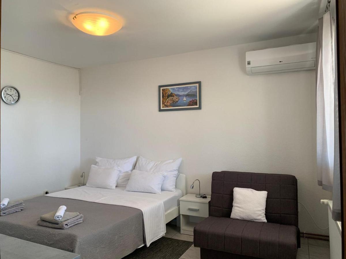 Maestral Suites شيبينيك المظهر الخارجي الصورة