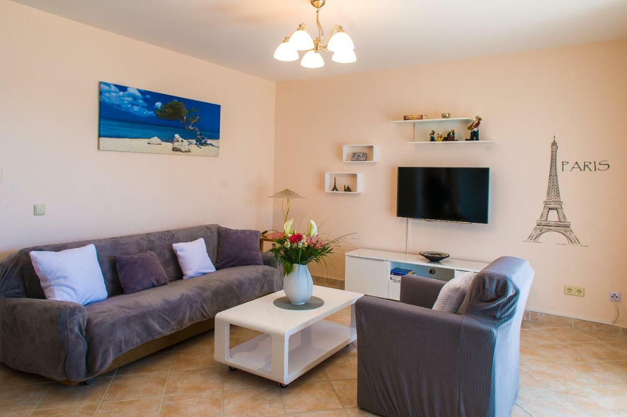 Maestral Suites شيبينيك المظهر الخارجي الصورة
