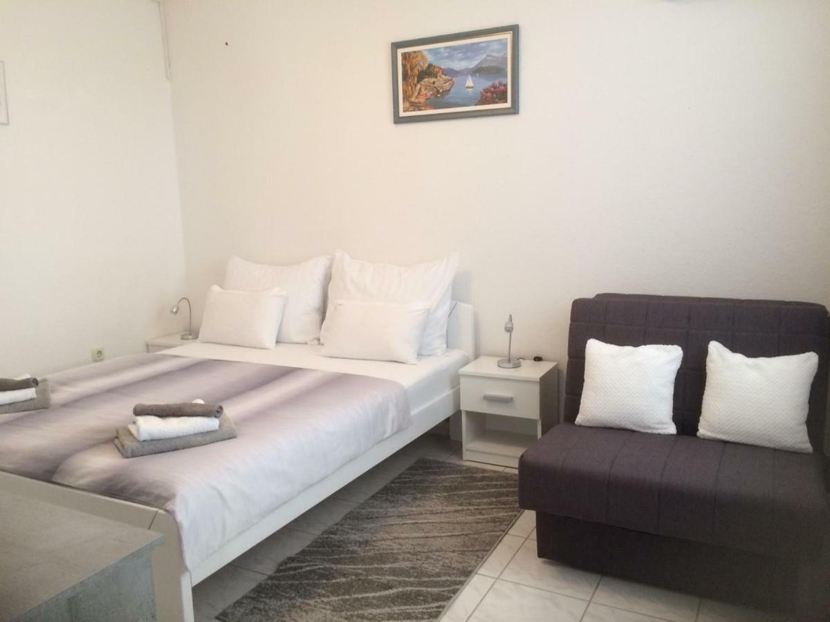 Maestral Suites شيبينيك المظهر الخارجي الصورة